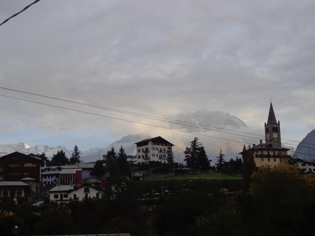Appartamento La Tour Gignod Esterno foto