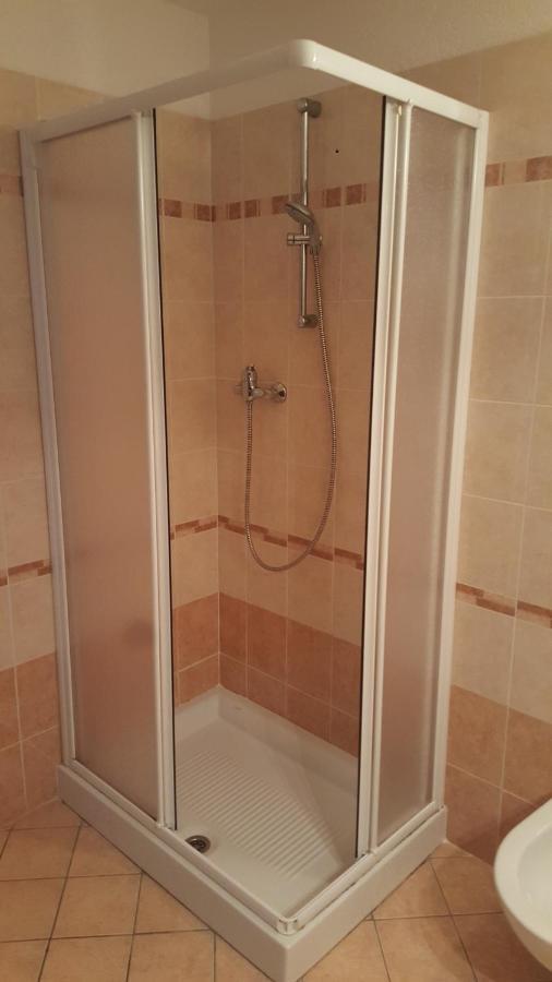 Appartamento La Tour Gignod Esterno foto