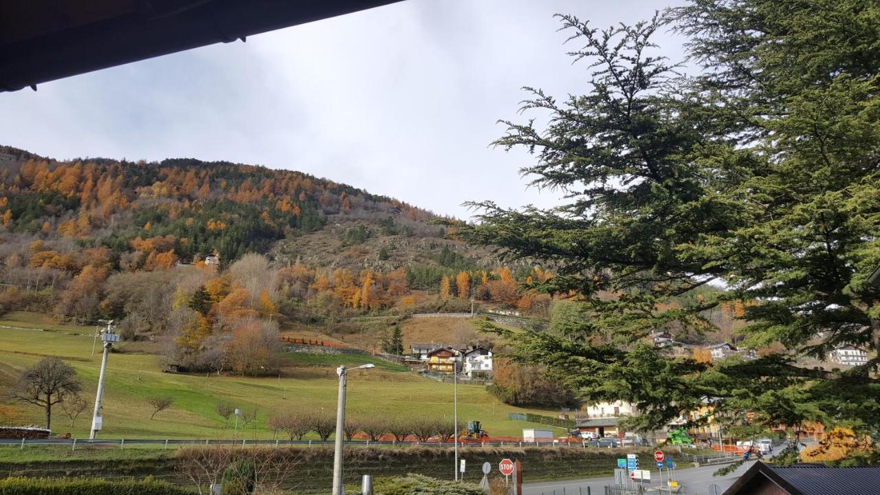 Appartamento La Tour Gignod Esterno foto